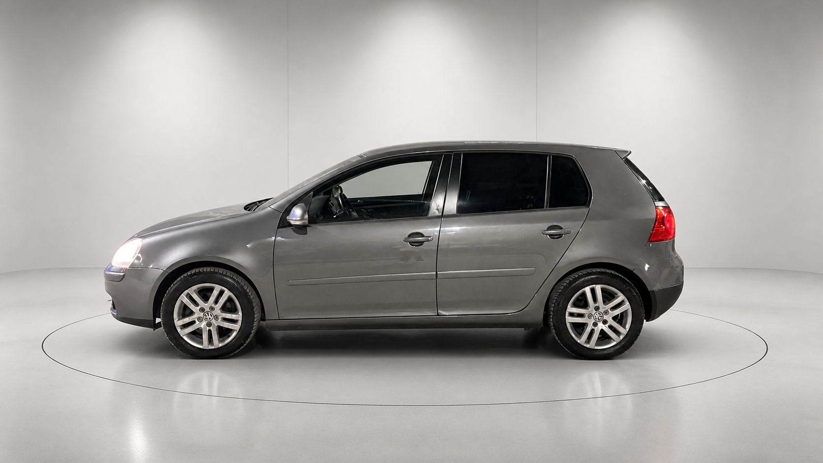 Volkswagen  Golf 